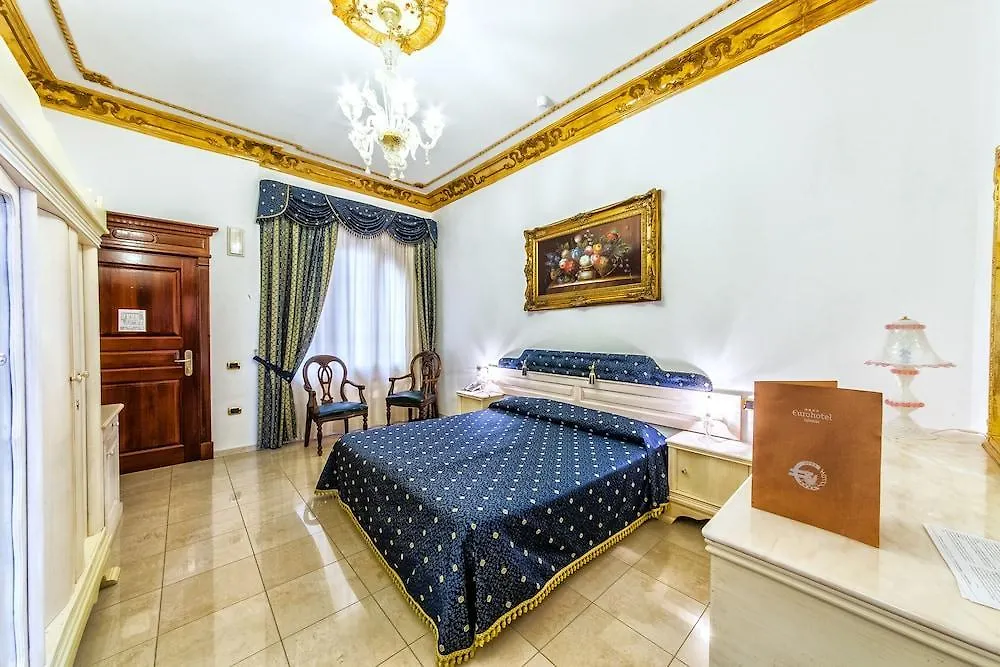 Euro Hotel איגלסיאס