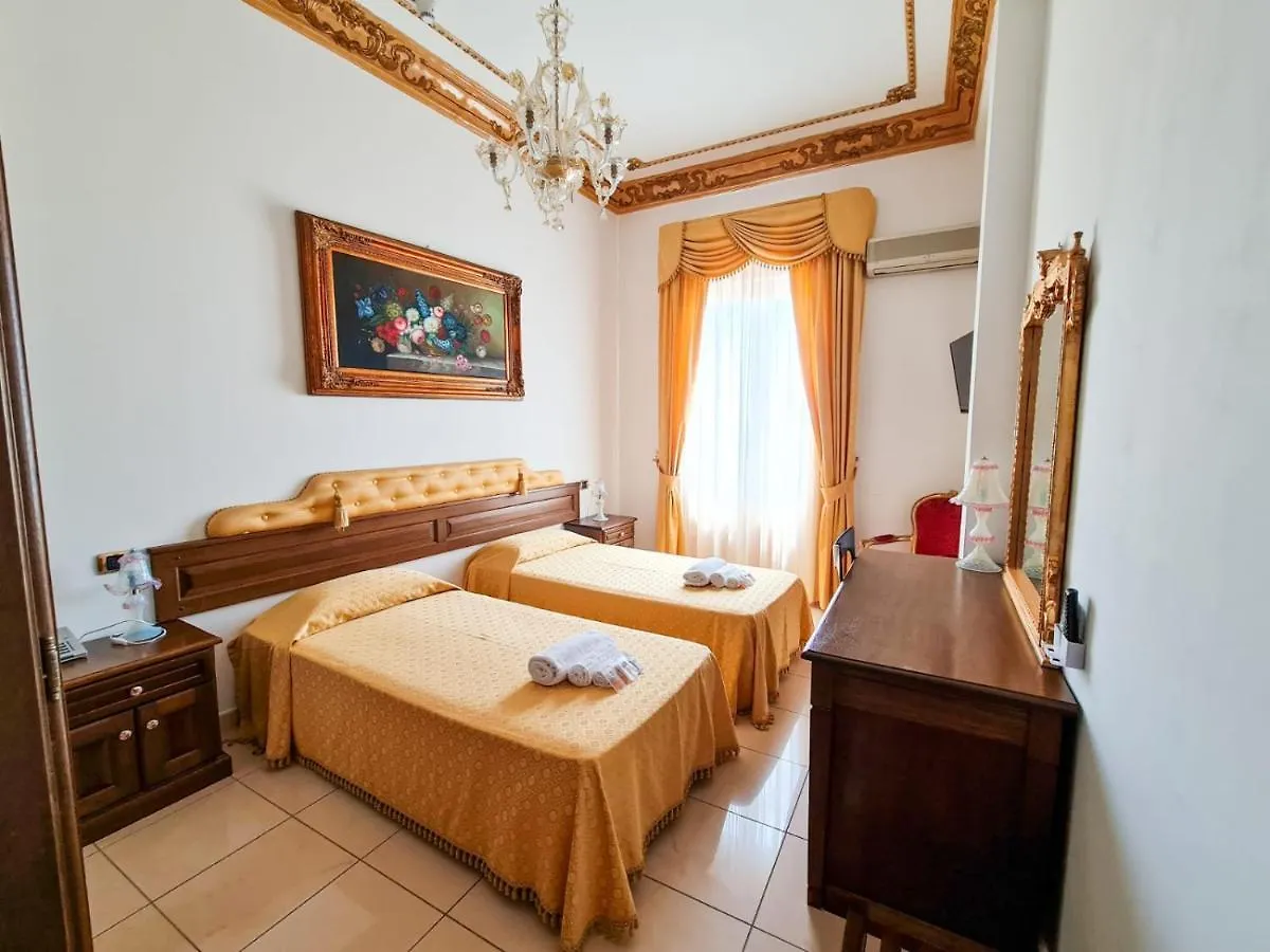 Euro Hotel איגלסיאס 4*,